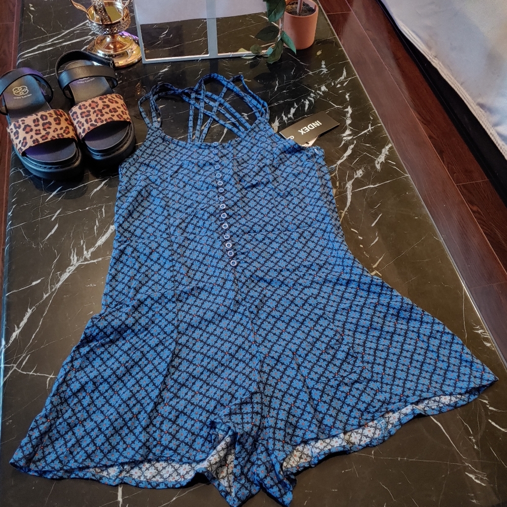 🌹women's Romper blue floral print beach🌹